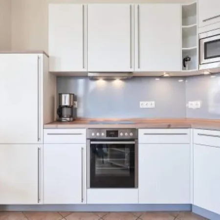 In Mit Hund Und Fitness Apartment Sellin (Rugen)
